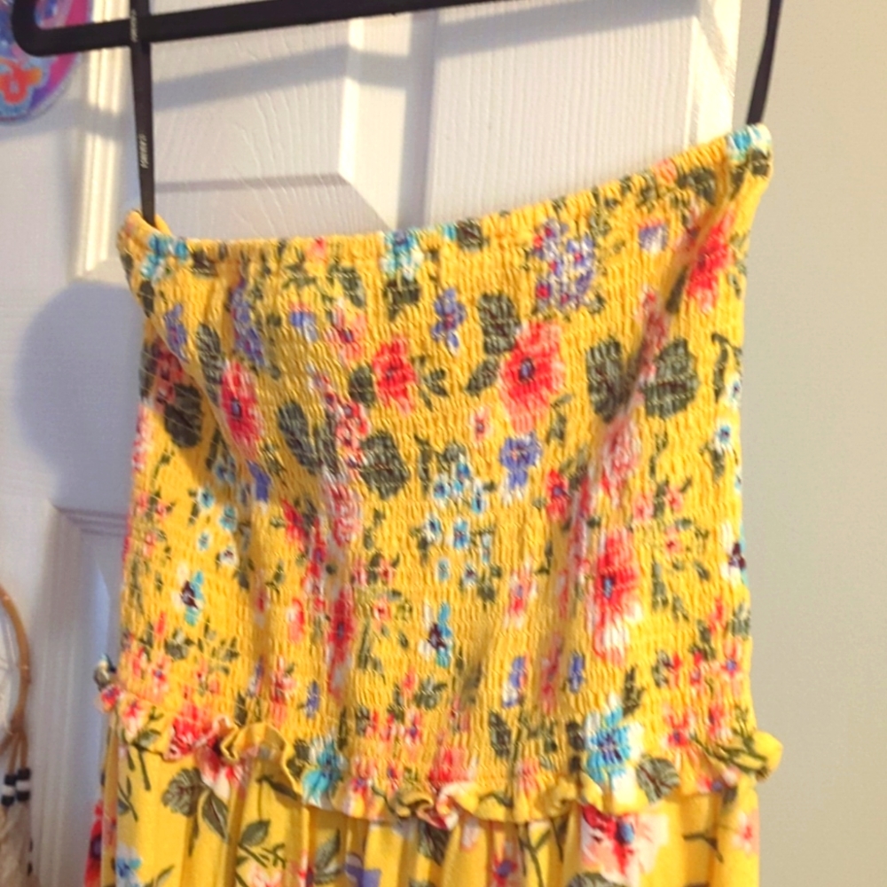 Forever 21 - XS - yellow 💛 Floral Print Strapless Maxi